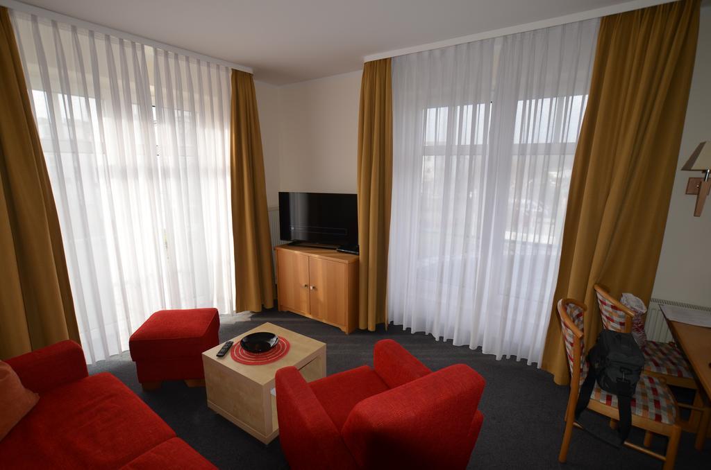 Ferienwohnung 2 Im Haus Huehnergott Sellin Bilik gambar