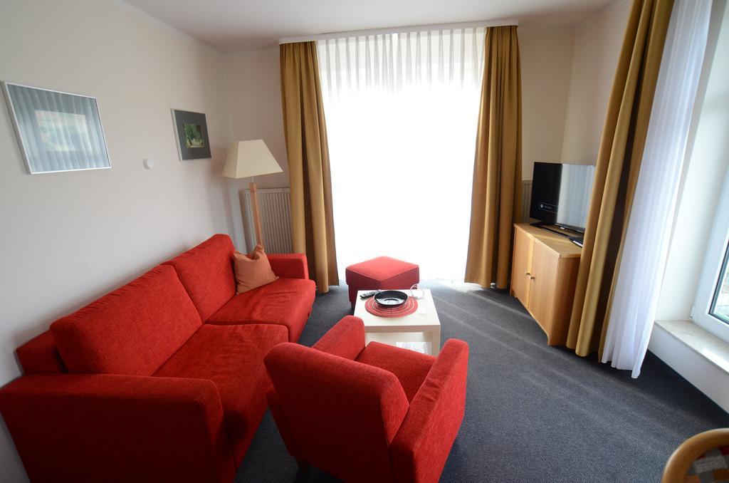 Ferienwohnung 2 Im Haus Huehnergott Sellin Bilik gambar